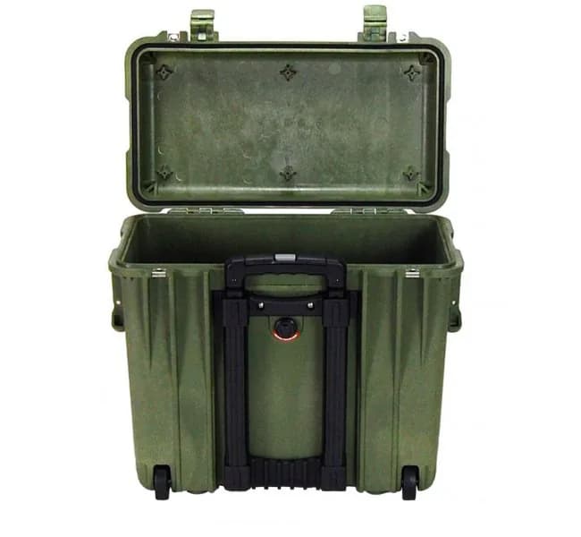Защитный кейс Peli 1440 оливковый пустой